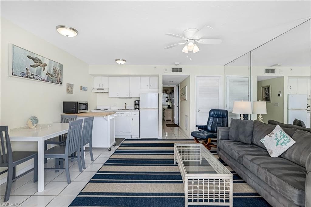900 Collier Blvd 205, Marco Island, FL 34145-6