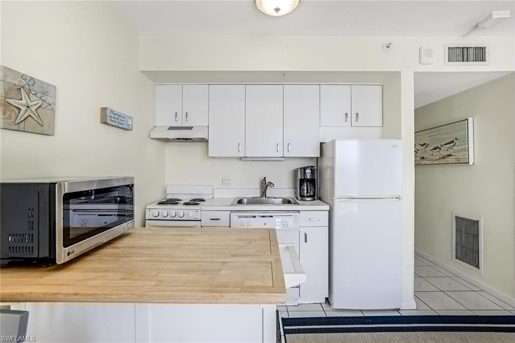 900 Collier Blvd 205, Marco Island, FL 34145-8