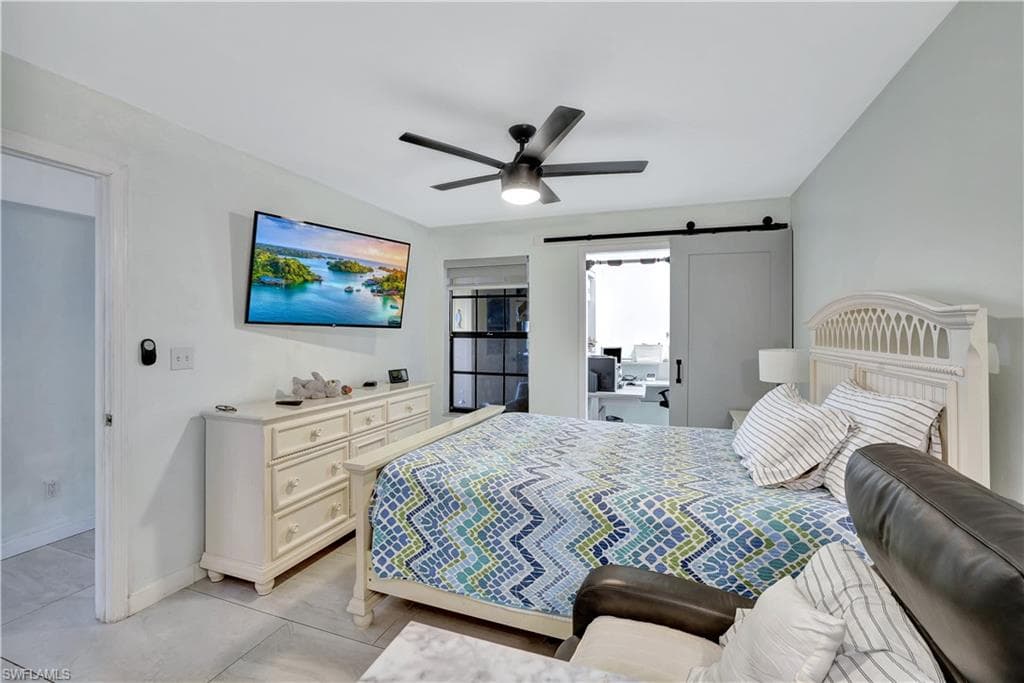 127 Forest Lakes Blvd, Naples, FL 34105-11