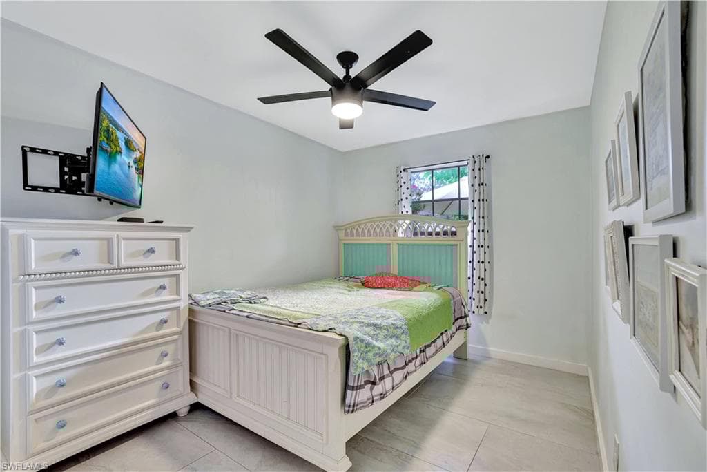 127 Forest Lakes Blvd, Naples, FL 34105-13