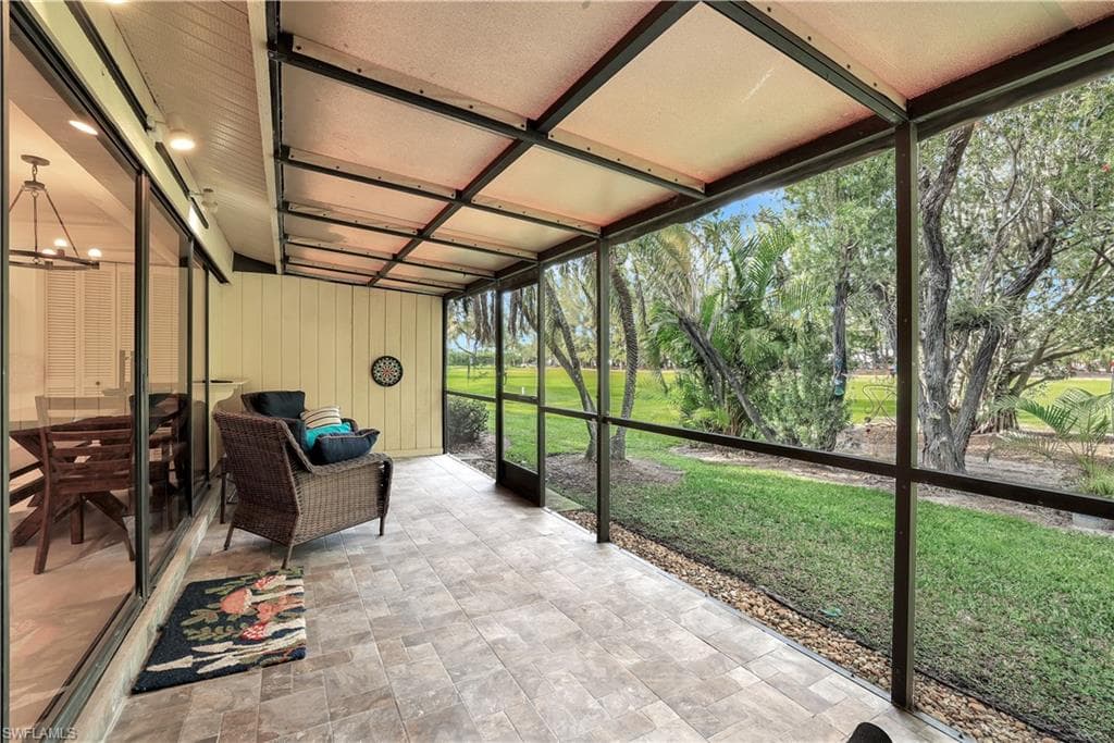 127 Forest Lakes Blvd, Naples, FL 34105-17