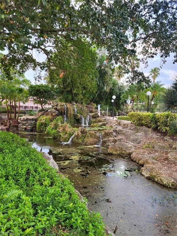 127 Forest Lakes Blvd, Naples, FL 34105-21