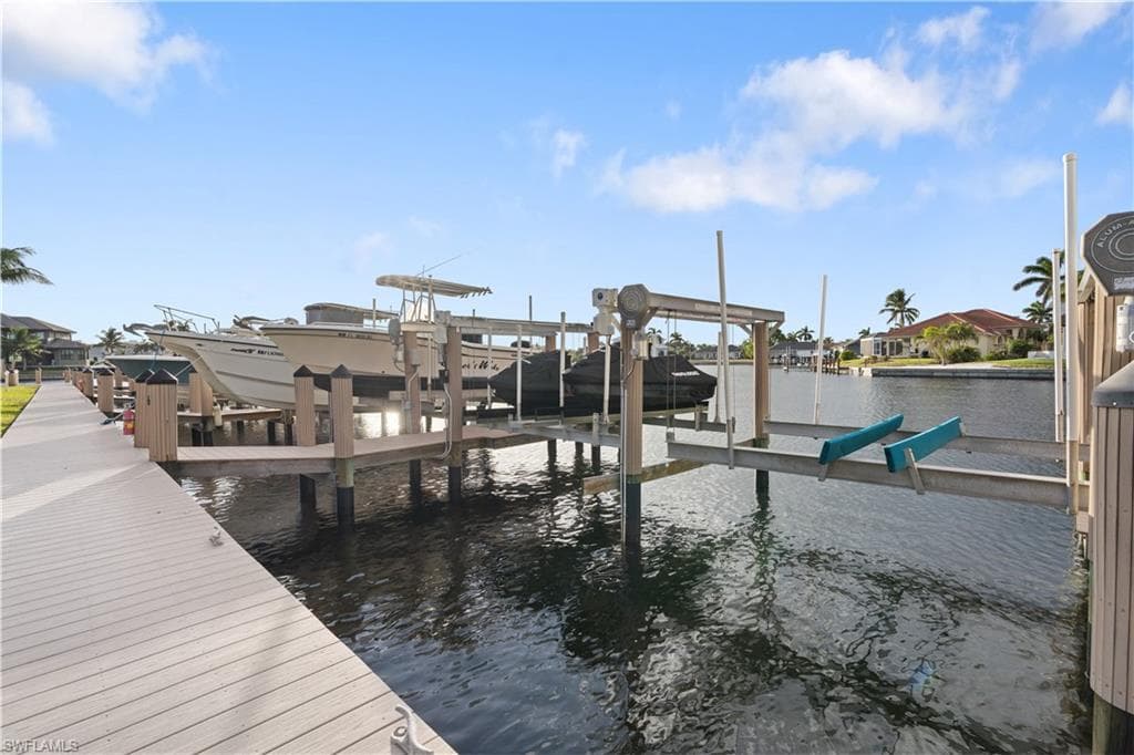 218 Waterway Ct 4-202, Marco Island, FL 34145-25