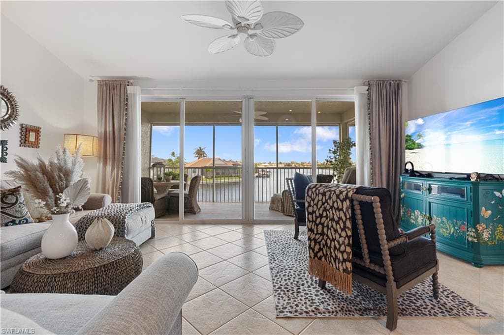 218 Waterway Ct 4-202, Marco Island, FL 34145-5