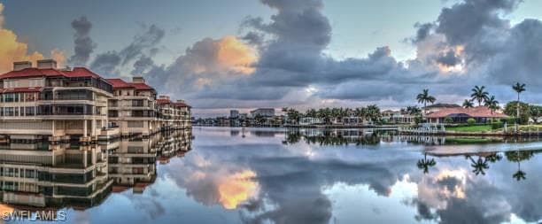 2010 Alamanda Dr 201, Naples, FL 34102-17