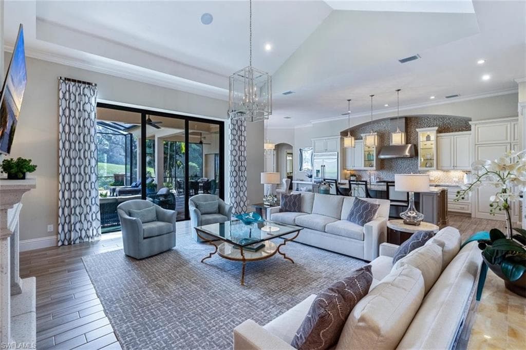 6376 Burnham Rd, Naples, FL 34119-9