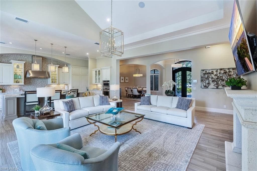 6376 Burnham Rd, Naples, FL 34119-11