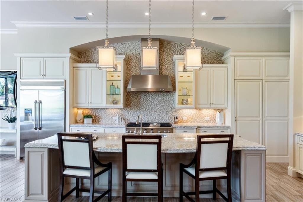 6376 Burnham Rd, Naples, FL 34119-13