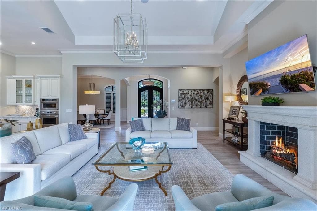 6376 Burnham Rd, Naples, FL 34119-8