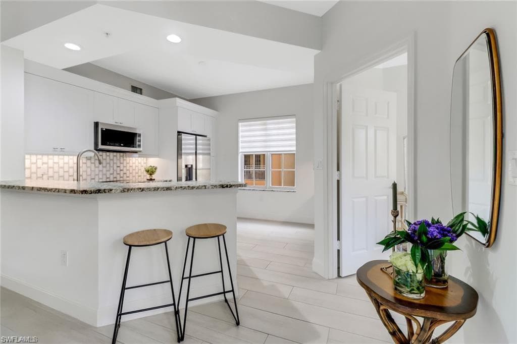401 Bayfront Pl 3208, Naples, FL 34102-3