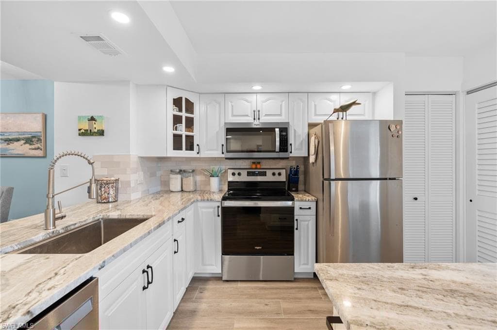 200 Stevens Landing Dr B-103, Marco Island, FL 34145-1