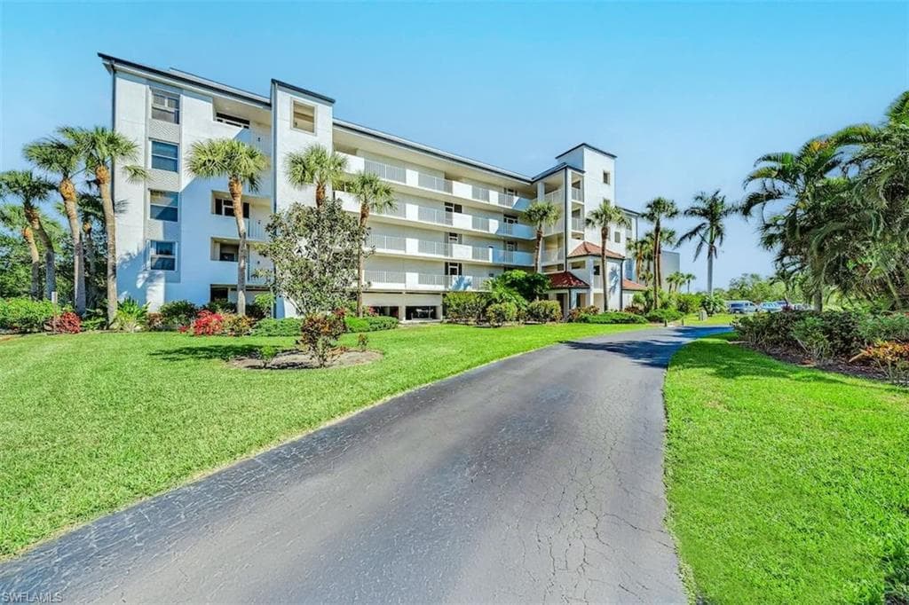 200 Stevens Landing Dr B-103, Marco Island, FL 34145-27