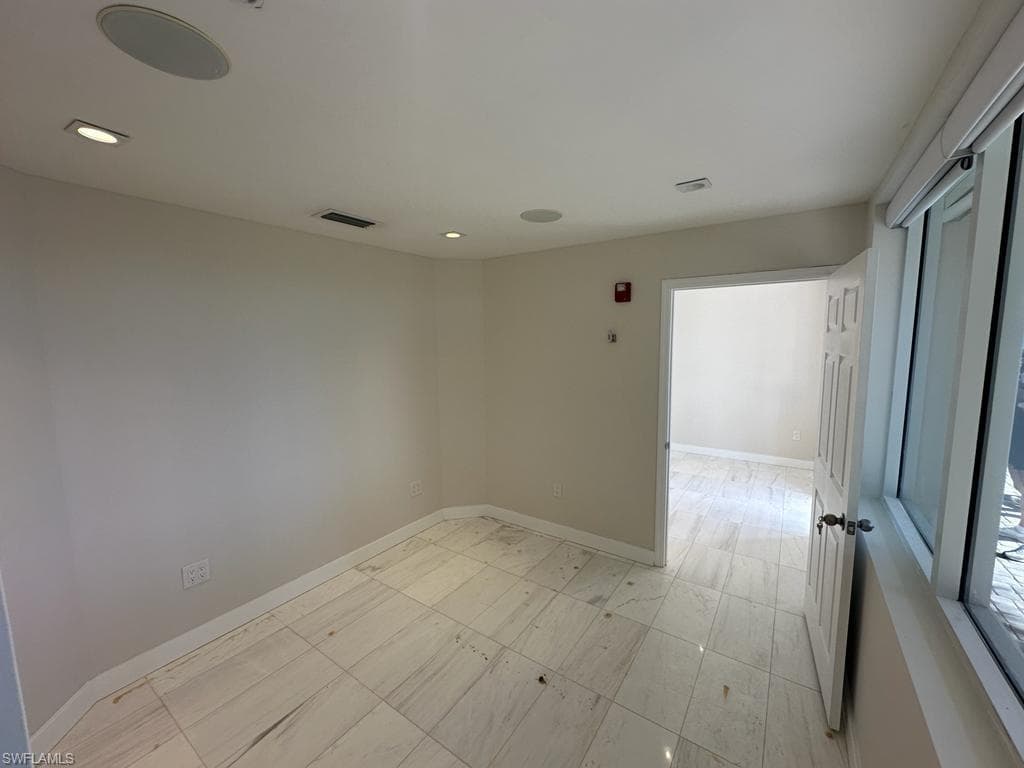 1001 10th Ave S 101, Naples, FL 34102-3