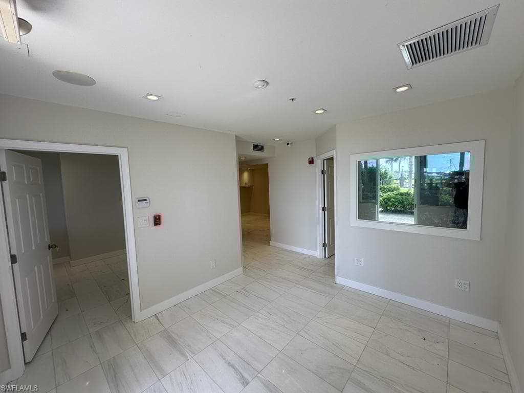 1001 10th Ave S 101, Naples, FL 34102-6