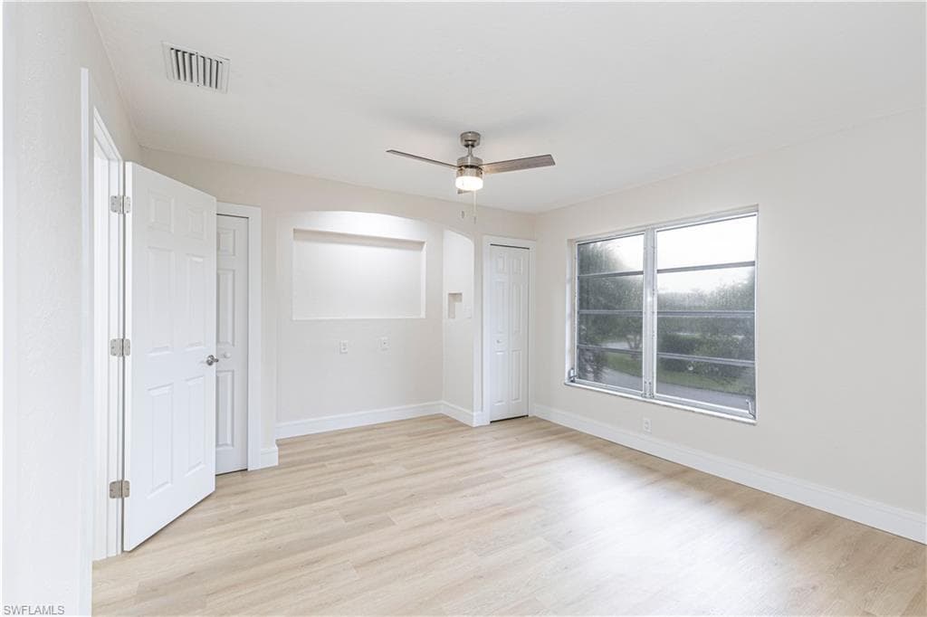 5 Watercolor Way 5, Naples, FL 34113-18