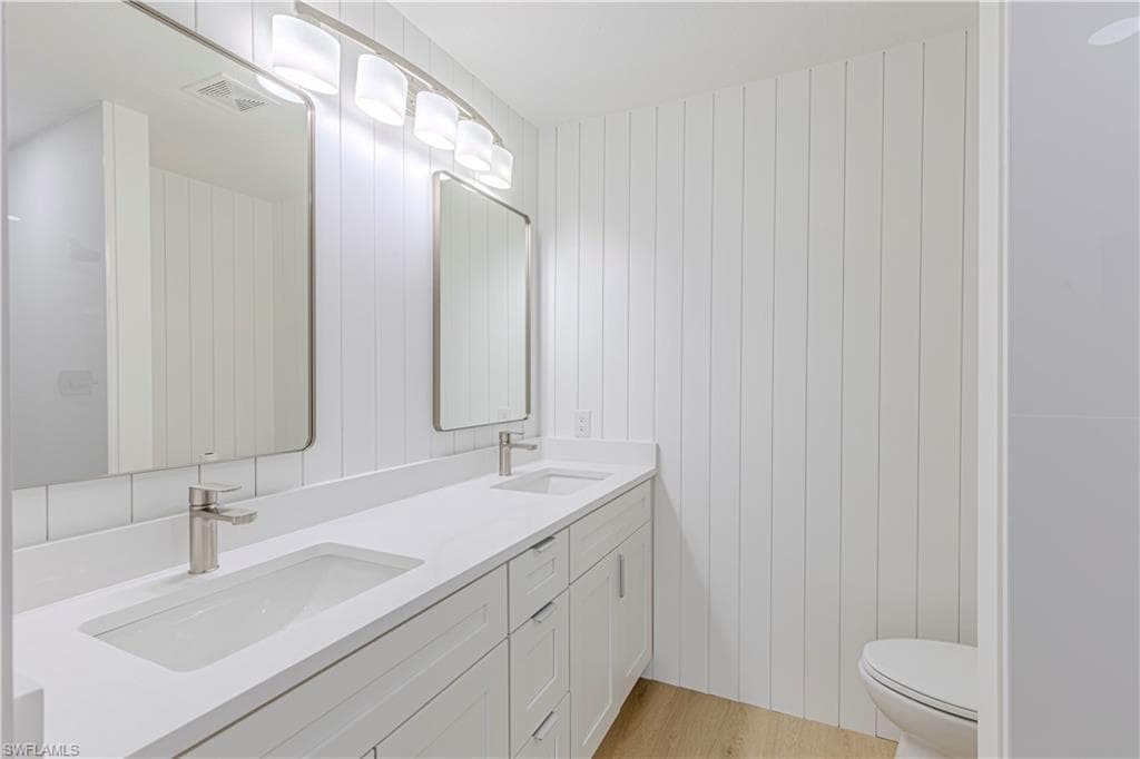 5 Watercolor Way 5, Naples, FL 34113-21