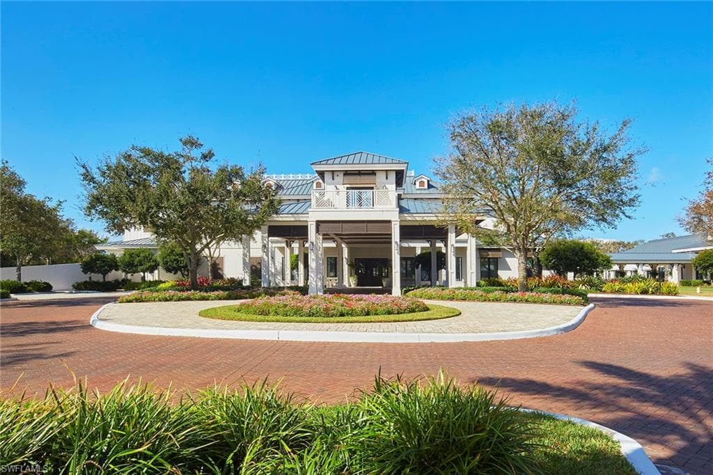 5954 Pelican Bay Blvd 212, Naples, FL 34108-23