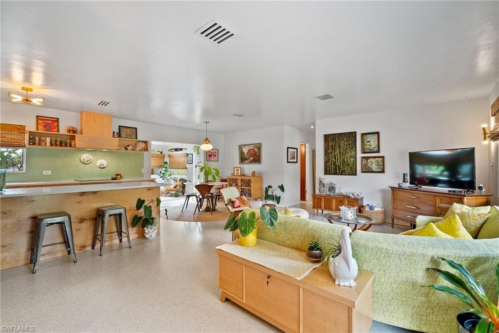 1304 Milano Dr, Naples, FL 34103-5