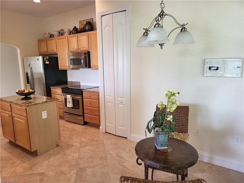 1337 Corso Palermo Ct 1, Naples, FL 34105-4