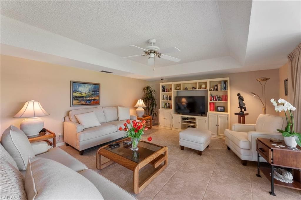 701 Teryl Rd 4, Naples, FL 34112-16