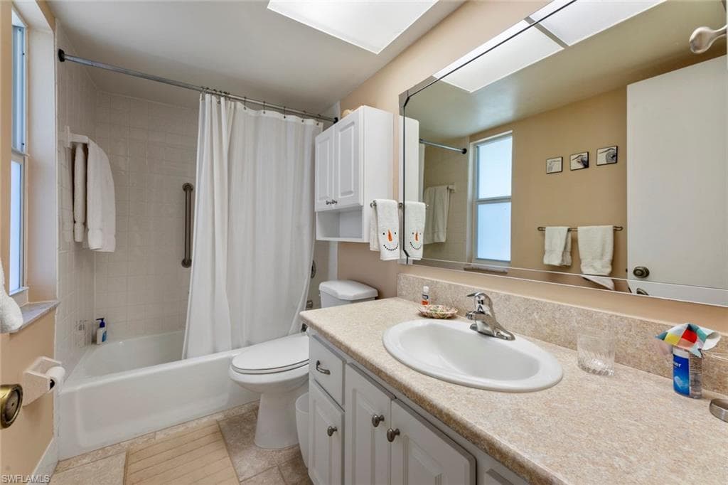 701 Teryl Rd 4, Naples, FL 34112-32