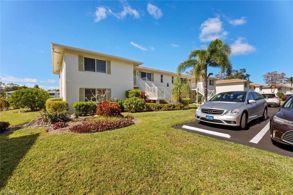 701 Teryl Rd 4, Naples, FL 34112-7