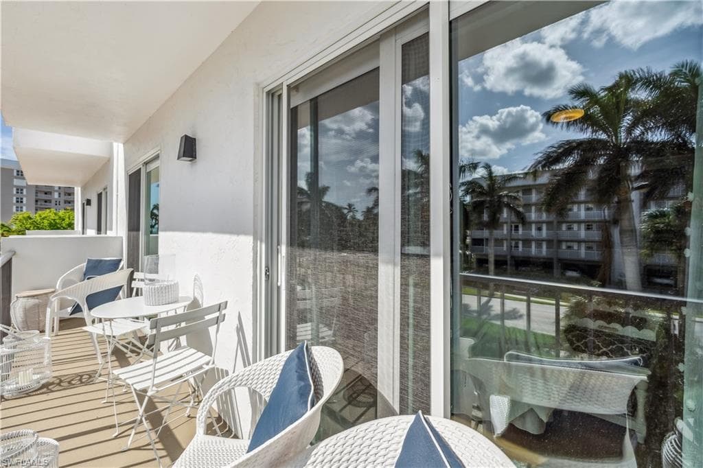 2900 Gulf Shore Blvd N 312, Naples, FL 34103-26