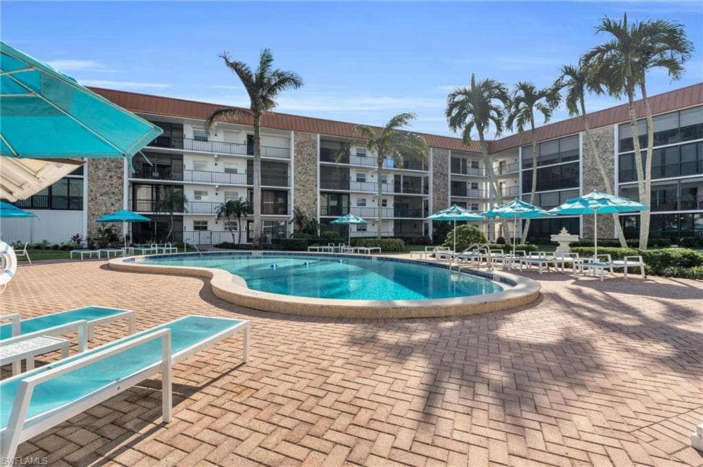 2900 Gulf Shore Blvd N 312, Naples, FL 34103-31