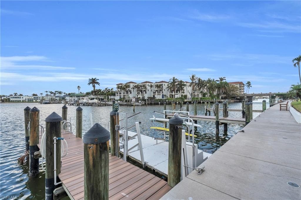 2900 Gulf Shore Blvd N 312, Naples, FL 34103-37