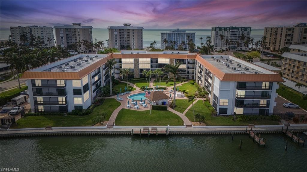 2900 Gulf Shore Blvd N 312, Naples, FL 34103-2