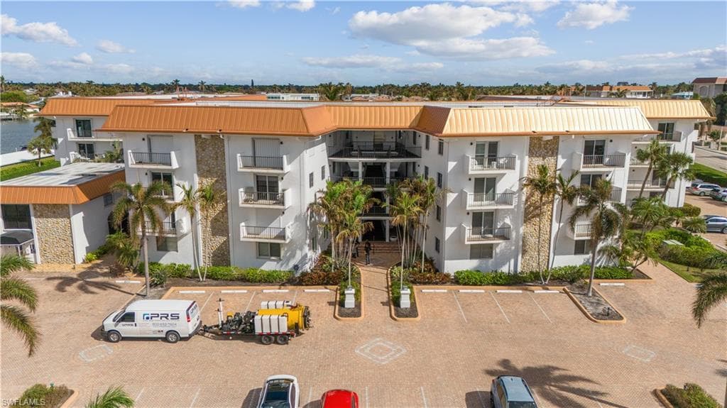 2900 Gulf Shore Blvd N 312, Naples, FL 34103-41