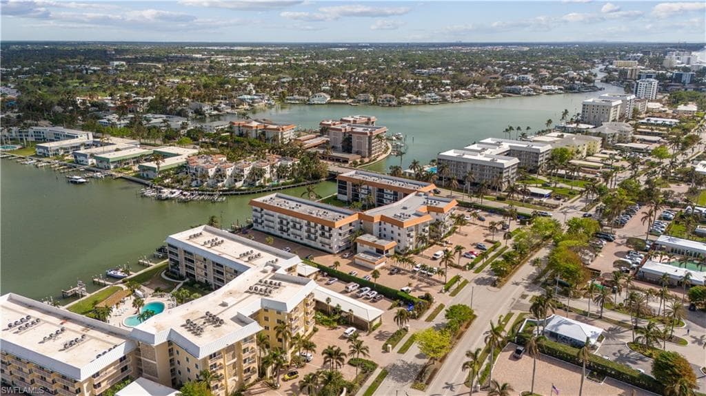 2900 Gulf Shore Blvd N 312, Naples, FL 34103-44