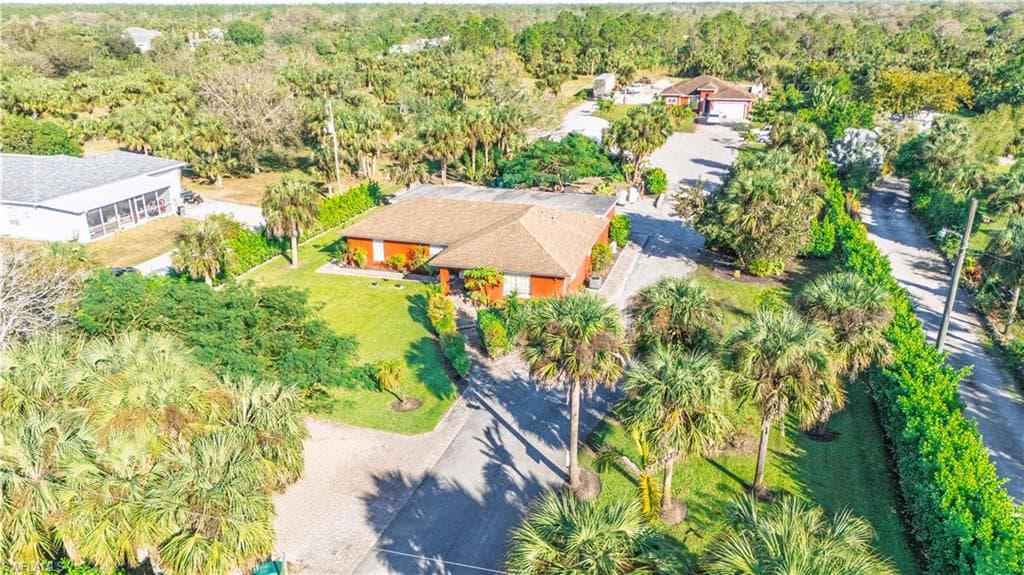 760 12th St NE, Naples, FL 34120-14