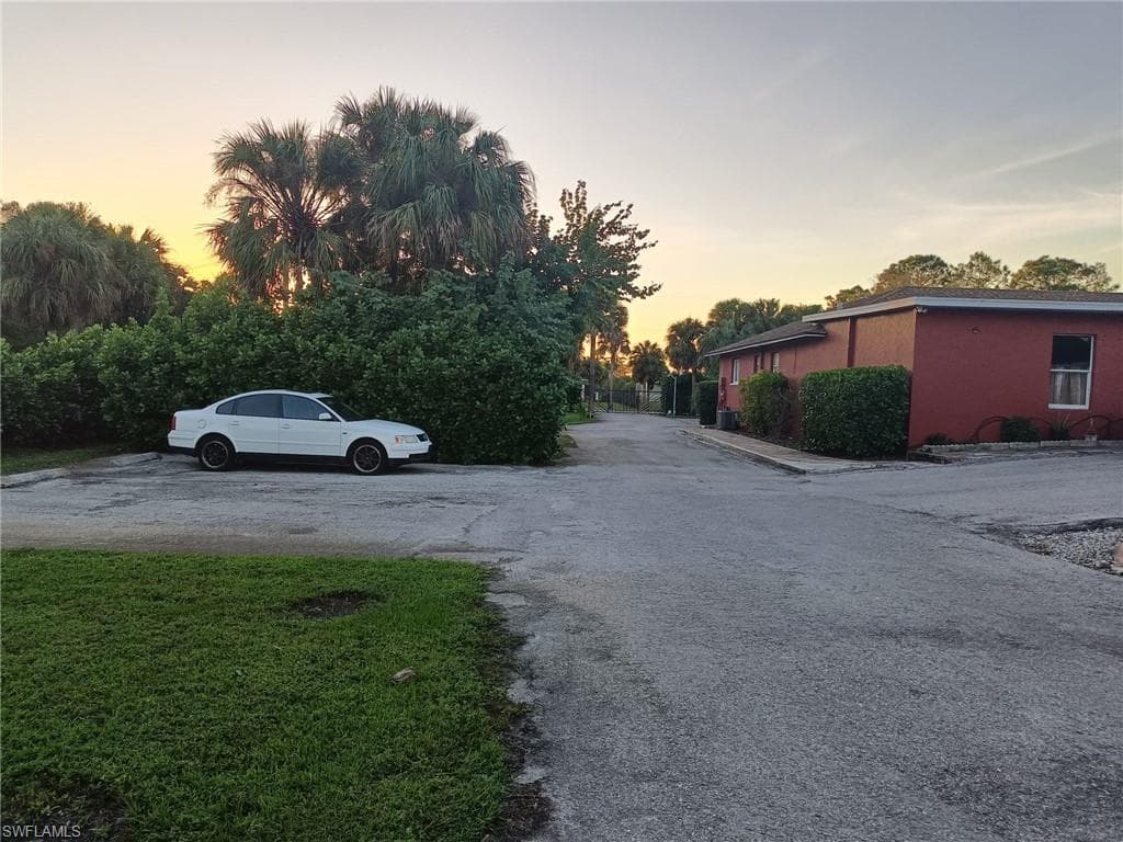 760 12th St NE, Naples, FL 34120-19