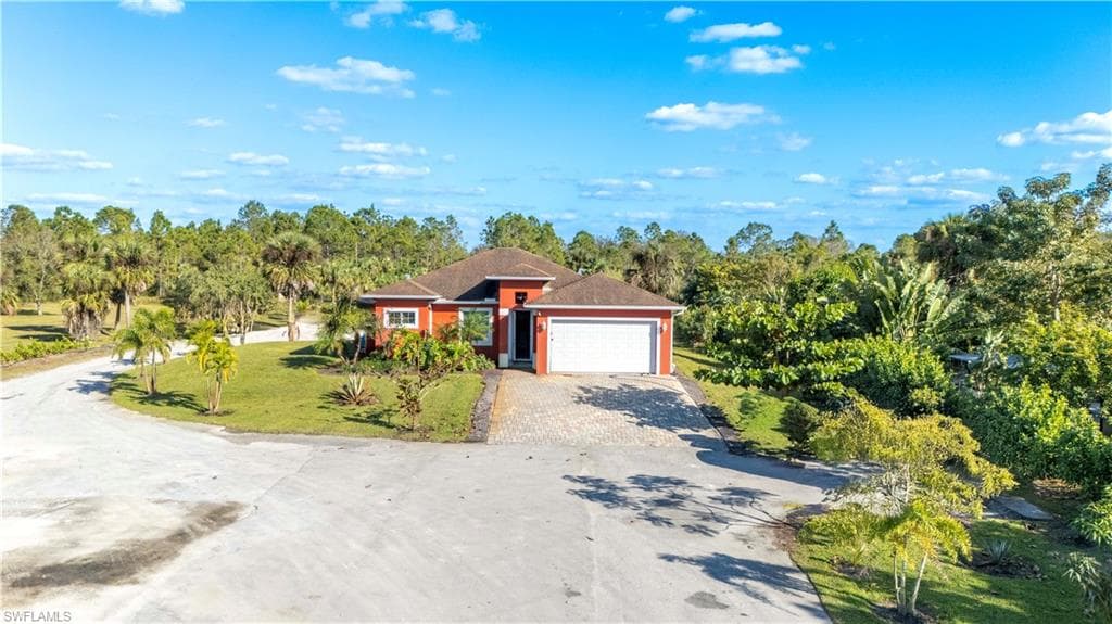 760 12th St NE, Naples, FL 34120-2