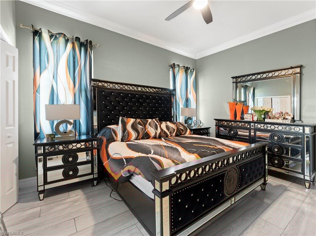 760 12th St NE, Naples, FL 34120-32
