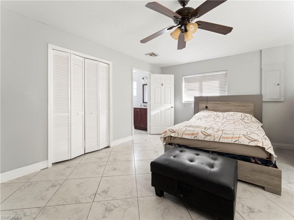 760 12th St NE, Naples, FL 34120-39
