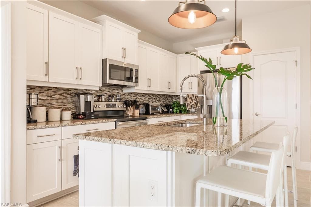 2311 Sawyers Hill Rd 805, Naples, FL 34120-10