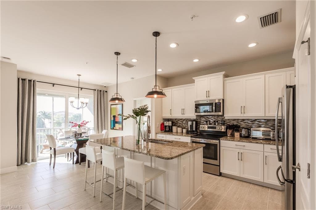 2311 Sawyers Hill Rd 805, Naples, FL 34120-2