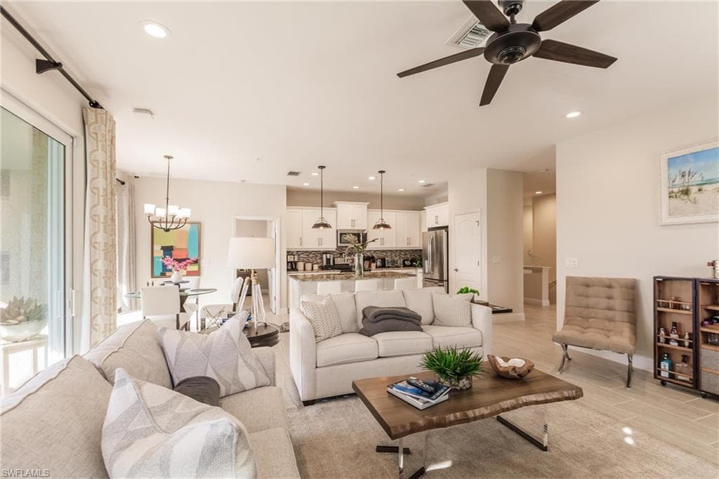 2311 Sawyers Hill Rd 805, Naples, FL 34120-4