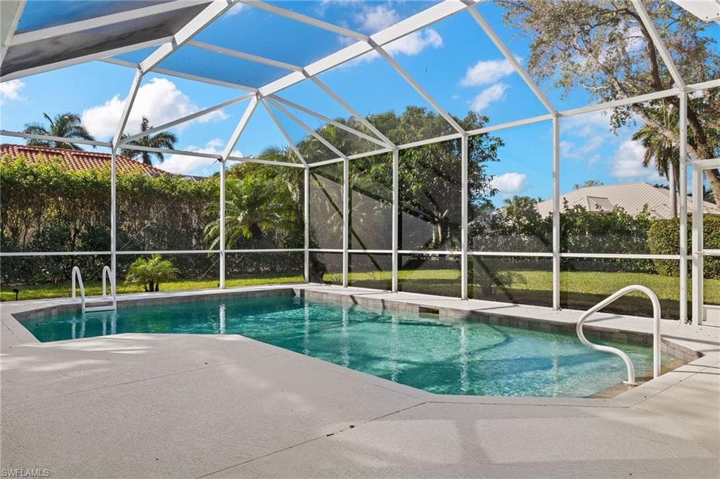 2022 Teagarden Ln, Naples, FL 34110-4