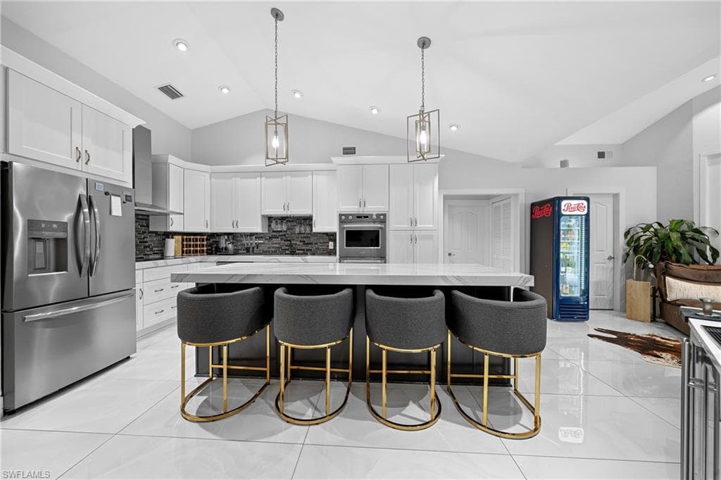 8139 Las Palmas Way, Naples, FL 34109-11