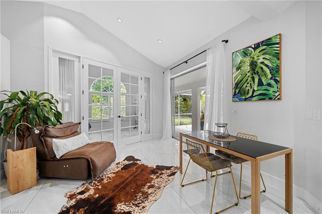 8139 Las Palmas Way, Naples, FL 34109-16