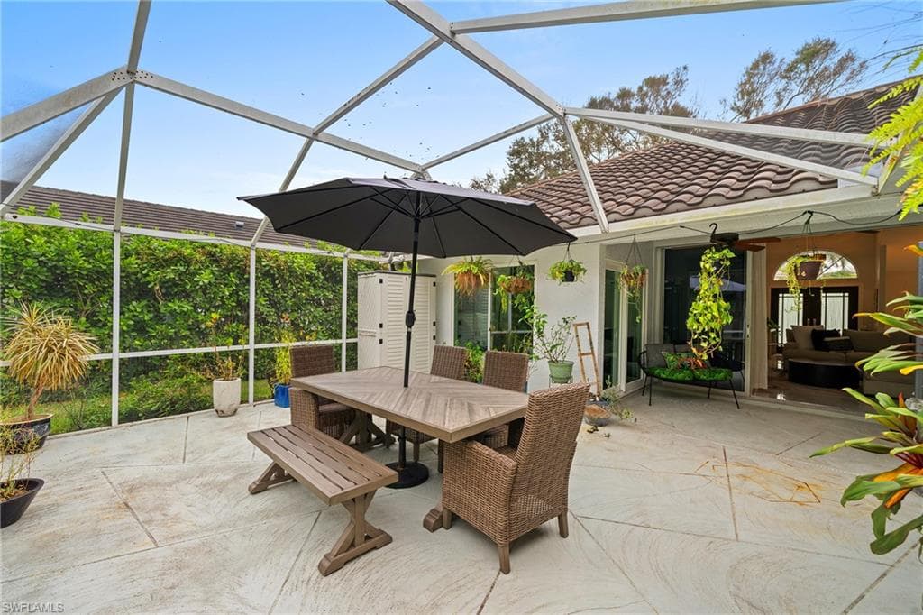 8139 Las Palmas Way, Naples, FL 34109-20