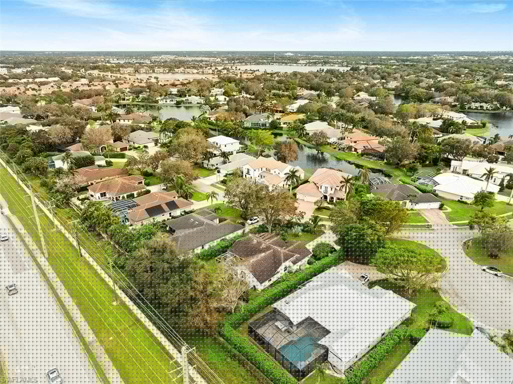 8139 Las Palmas Way, Naples, FL 34109-39