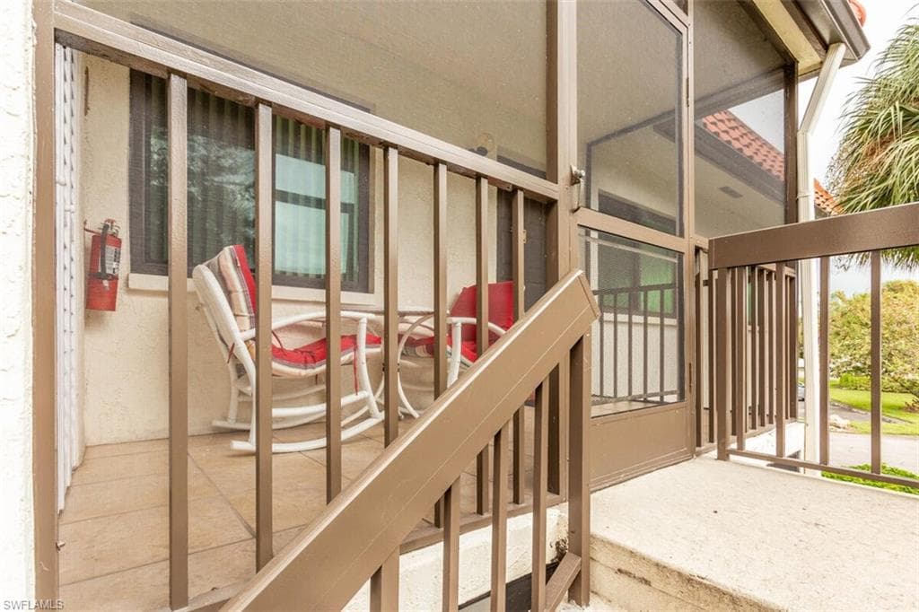4351 27th Ct SW 203, Naples, FL 34116-9