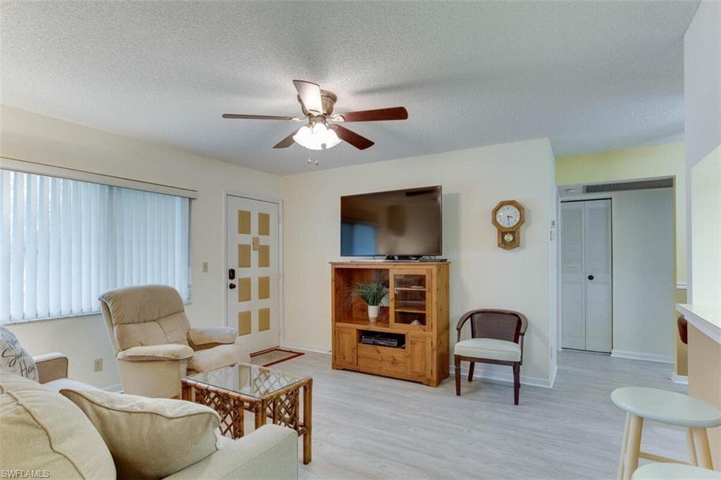 4351 27th Ct SW 203, Naples, FL 34116-14