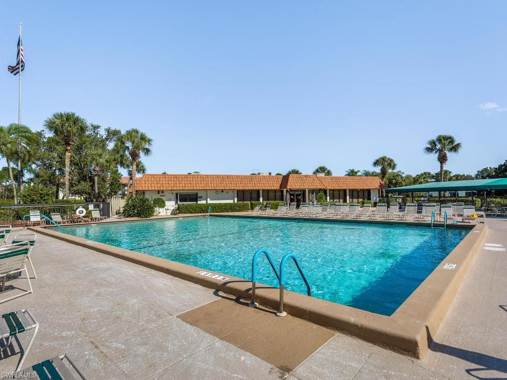 4351 27th Ct SW 203, Naples, FL 34116-29