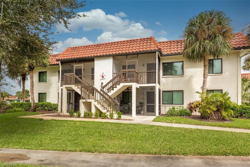 4351 27th Ct SW 203, Naples, FL 34116-7