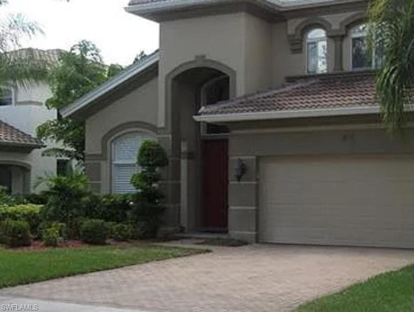 1930 Par Dr, Naples, FL 34120-2